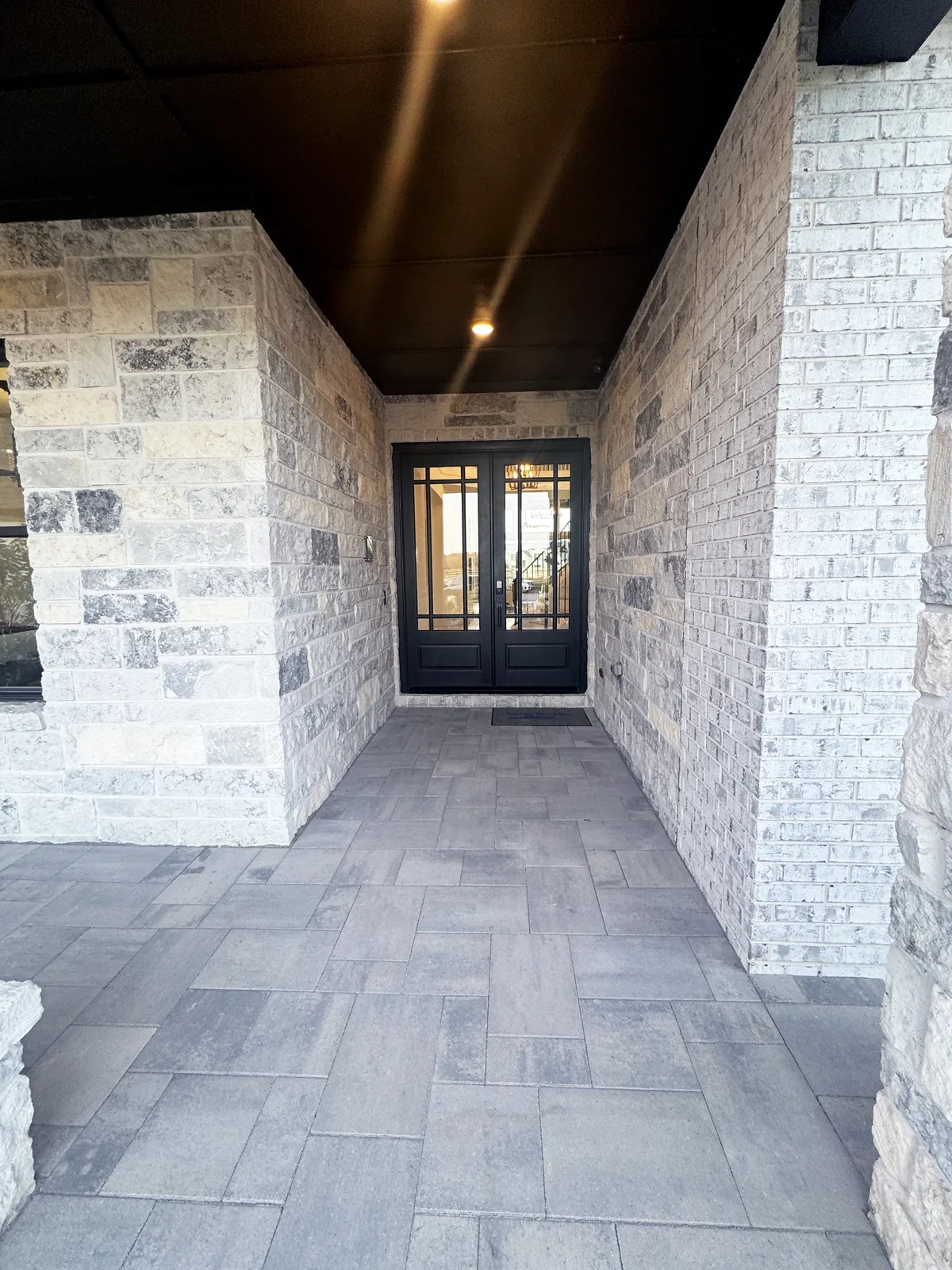 Custom home entryway by Drakon Builders