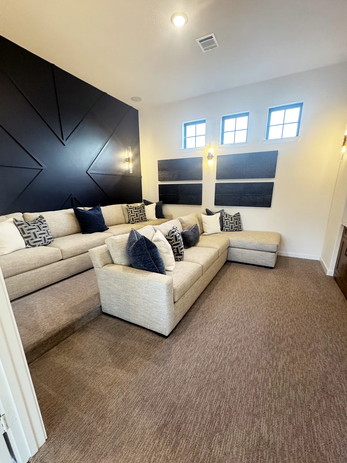 Custom interior finishes by Drakon Builders